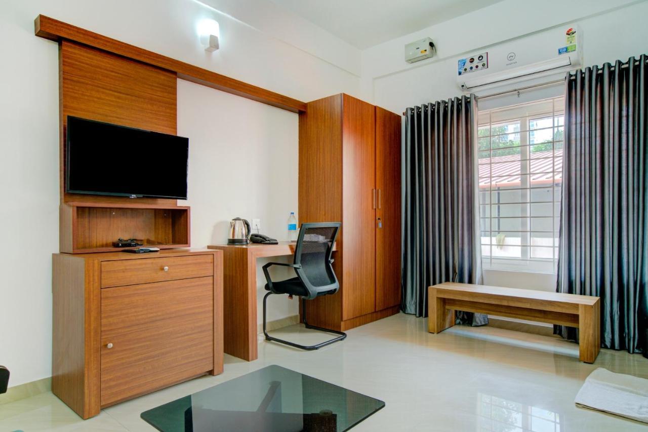 Отель Vaccinated Staff- Capital O 74715 Phoenix Holidays Коччи Экстерьер фото